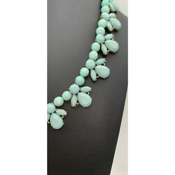 Gold Tone Faceted Faux Turquoise Ocean Blue Rhinestone Statement Necklace - Picture 4 of 5